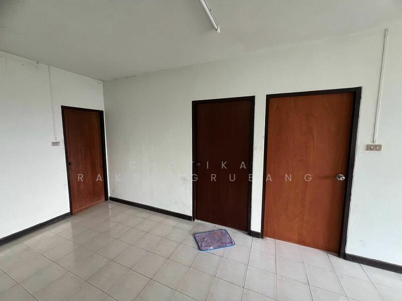 3-BR House, Bangkok, Bang Chun, Khlong Sam Wa, Bangkok, 3 Bedrooms, 350 sqm, Single Detached House For Sale, by Chotika Rakrungrueang, 500113863 - DDproperty.com
