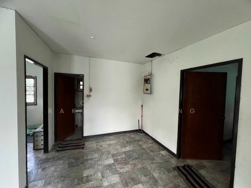 3-BR House, Bangkok, Bang Chun, Khlong Sam Wa, Bangkok, 3 Bedrooms, 350 sqm, Single Detached House For Sale, by Chotika Rakrungrueang, 500113863 - DDproperty.com