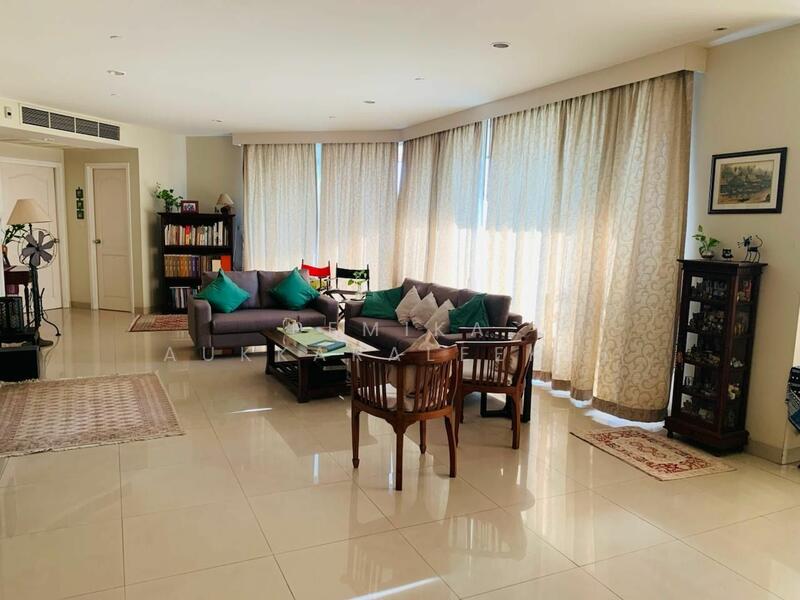 Watermark Chaophraya, Bangkok, Soi Charoennakorn 39-41, Charoennakorn Road, Bang Lam Phu Lang, Khlong San, Bangkok, 3 Bedrooms, 242 sqm, Condo For Sale, by Pemika Aukkaraleekul, 500114009 - DDproperty.com