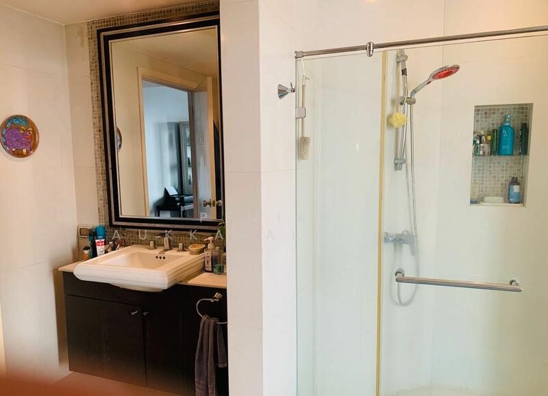 Watermark Chaophraya, Bangkok, Soi Charoennakorn 39-41, Charoennakorn Road, Bang Lam Phu Lang, Khlong San, Bangkok, 3 Bedrooms, 242 sqm, Condo For Sale, by Pemika Aukkaraleekul, 500114009 - DDproperty.com