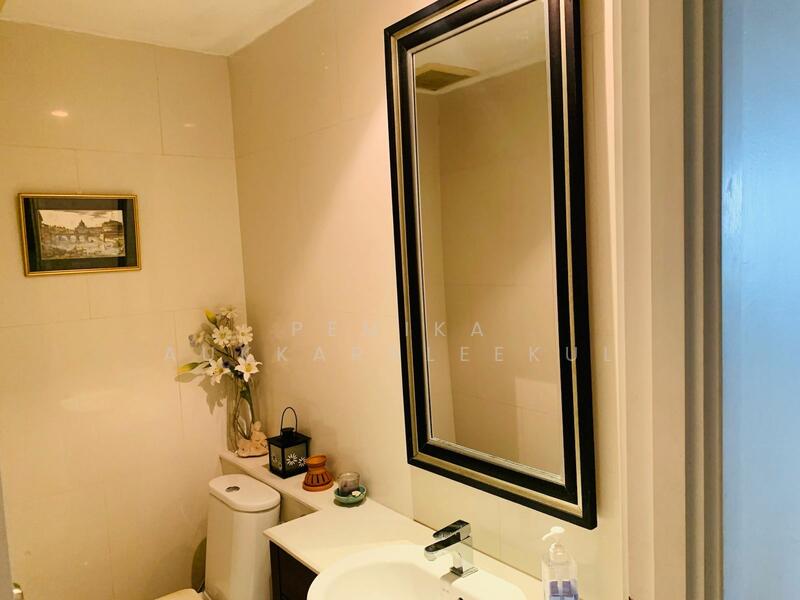 Watermark Chaophraya, Bangkok, Soi Charoennakorn 39-41, Charoennakorn Road, Bang Lam Phu Lang, Khlong San, Bangkok, 3 Bedrooms, 242 sqm, Condo For Sale, by Pemika Aukkaraleekul, 500114009 - DDproperty.com