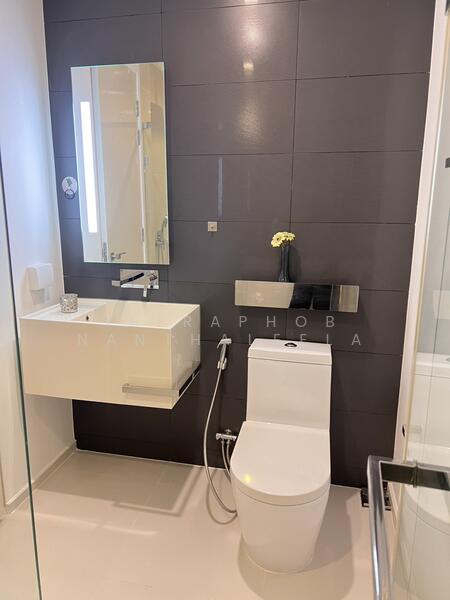The Room BTS Wongwianyai, Bangkok, 44 KrungThonBuri Road, Khlong Ton Sai, Khlong San, Bangkok, 2 Bedrooms, 77 sqm, Condo For Rent, by Teeraphob Nanthaleela, 500114100 - DDproperty.com