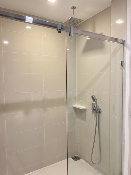 The Room BTS Wongwianyai, Bangkok, 44 KrungThonBuri Road, Khlong Ton Sai, Khlong San, Bangkok, 2 Bedrooms, 77 sqm, Condo For Rent, by Teeraphob Nanthaleela, 500114100 - DDproperty.com