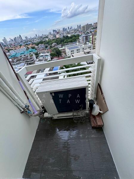 Le Luk Condominium, Bangkok, 1599 291 Sukhumvit Rd, Phra Kanong Nua, Watthana, Bangkok, 1 Bedroom, 39 sqm, Condo For Rent, by Praewpakar Soontawong, 500114254 - DDproperty.com