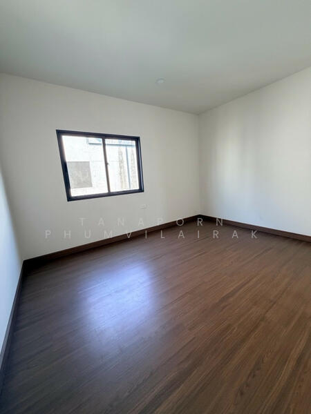 Grand Britania Bangna-Suvarnabhumi, Samut Prakan, King Kaew Road 29/2, Rachathewa, Bang Plee, Samut Prakan, 3 Bedrooms, 165 sqm, Single Detached House For Sale, by Tanaporn Phumvilairak, 500114302 - DDproperty.com