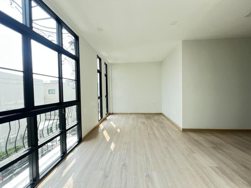 For Sale - Eternity Town Primrose Vacharaphol, Bangkok