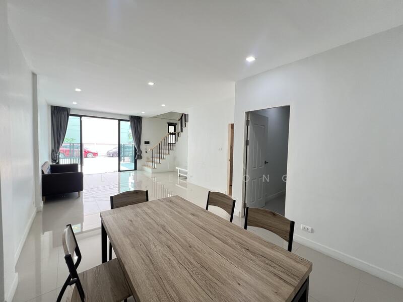 For Sale - Eternity Town Primrose Vacharaphol, Bangkok