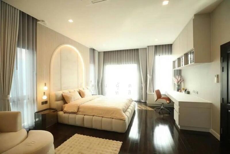 Grand Bangkok Boulevard Krungthepkritha : แกรนด์ บางกอก บูเลอวาร์ด กรุงเทพกรีฑา, กรุงเทพ, ถนน ศรีนครินทร์-ร่มเกล้า, คลองสามประเวศ, ลาดกระบัง, กรุงเทพ, 604 ตร.ม., บ้านเดี่ยว ขาย, โดย รัตนฉัตร์ ชยานันท์สิริภัค, 500114356 - DDproperty.com