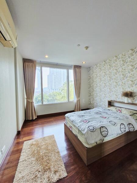 Watermark Chaophraya, Bangkok, Soi Charoennakorn 39-41, Charoennakorn Road, Bang Lam Phu Lang, Khlong San, Bangkok, 3 Bedrooms, 146 sqm, Condo For Sale, by Vipawee, 500114359 - DDproperty.com