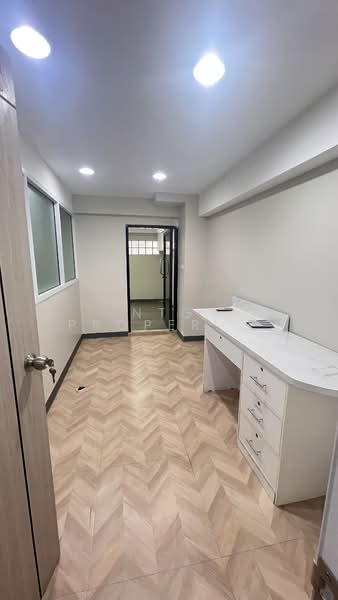 For Rent - NG214 ให้เช่า Home Office Warehouse วิภาวดีรังสิต ซอย 20 ทะลุออก ถนนรัชดา ซอย 19, Bangkok