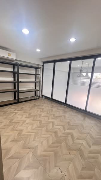 For Rent - NG214 ให้เช่า Home Office Warehouse วิภาวดีรังสิต ซอย 20 ทะลุออก ถนนรัชดา ซอย 19, Bangkok