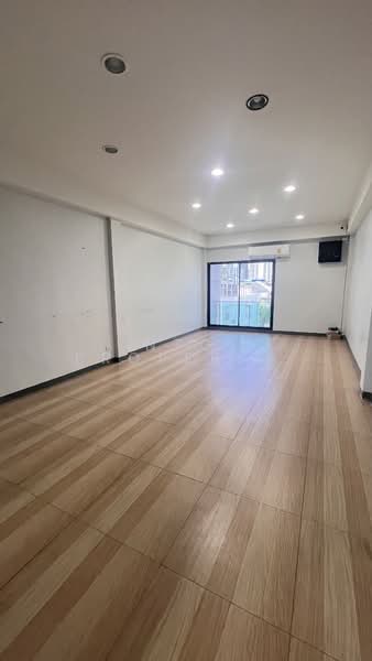 ให้เช่า - NG214 ให้เช่า Home Office Warehouse วิภาวดีรังสิต ซอย 20 ทะลุออก ถนนรัชดา ซอย 19, กรุงเทพ