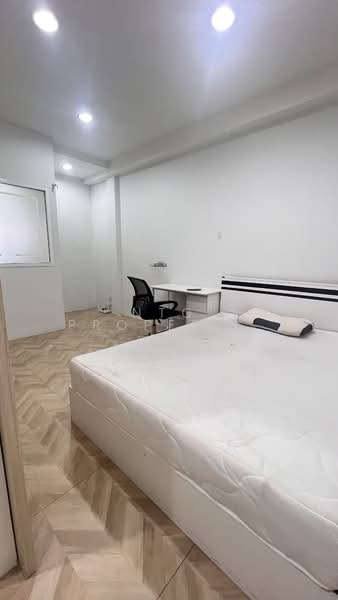 ให้เช่า - NG214 ให้เช่า Home Office Warehouse วิภาวดีรังสิต ซอย 20 ทะลุออก ถนนรัชดา ซอย 19, กรุงเทพ