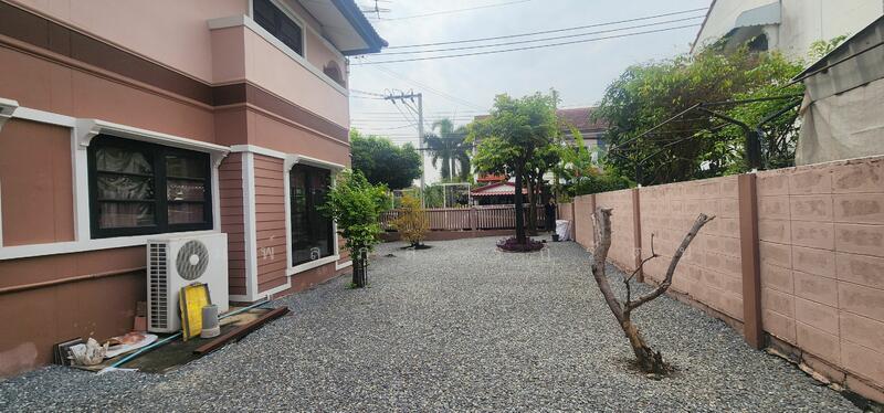 For Sale - Suetrong Rattanathibet Village, Nonthaburi