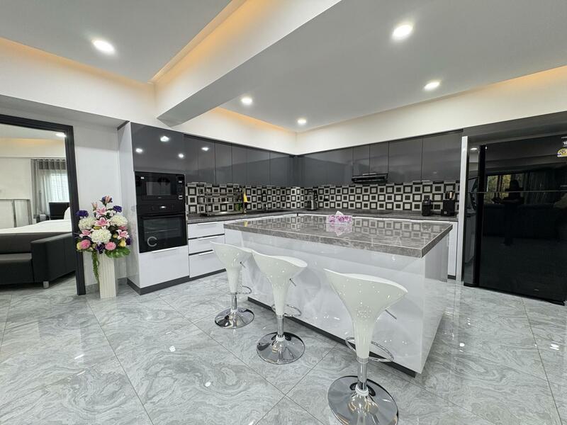 ขาย - Ruamchok Condo View 2 : รวมโชค คอนโดวิว 2, ชลบุรี