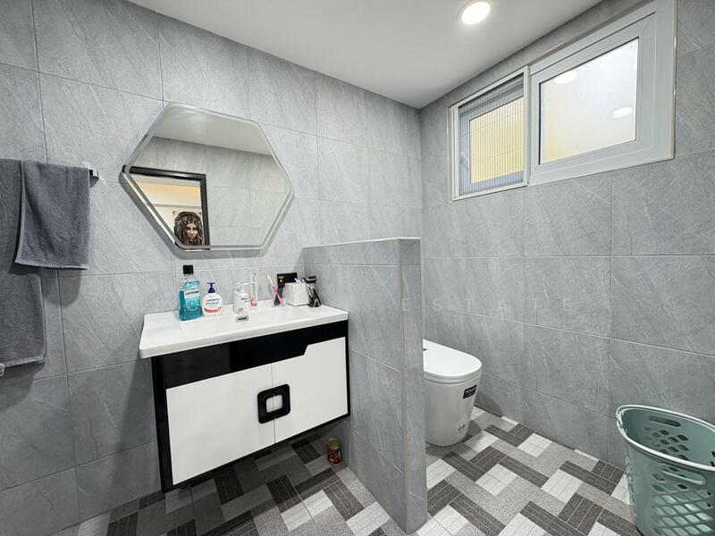 ขาย - Ruamchok Condo View 2 : รวมโชค คอนโดวิว 2, ชลบุรี