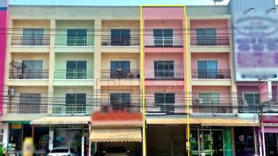 ขาย - อาคารพาณิชย์ ติดถนน พระองค์เจ้าสาย - คลอง 4 ลำลูกกา ราคาถูก, ปทุมธานี