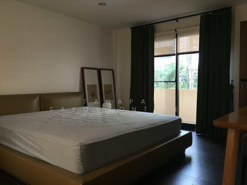 4-BR Townhouse, Bangkok, Khlong Tan Nua, Watthana, Bangkok, 4 Bedrooms, 200 sqm, Townhouse For Rent, by Tanapat Sakonsontised, 500114796 - DDproperty.com