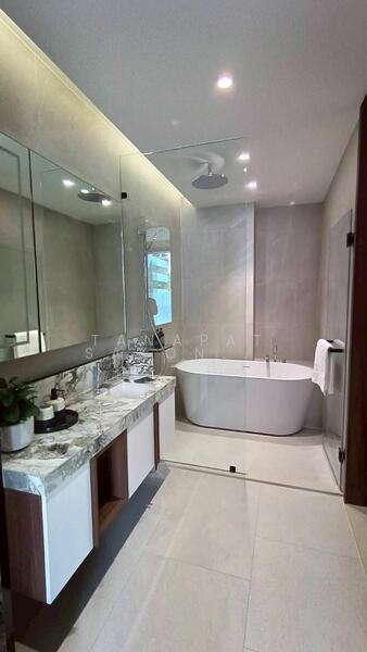 ROMM Convent, Bangkok, 42 Convent Road, Silom, Bang Rak, Bangkok, 1 Bedroom, 60 sqm, Condo For Sale, by Tanapat Sakonsontised, 500114872 - DDproperty.com