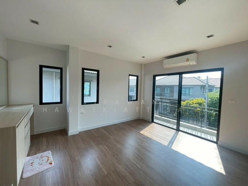 Venue Flow Tiwanon Rangsit, Pathum Thani, 109 Tiwanon Road, Bang Kadi, Muang Pathum Thani, Pathum Thani, 4 Bedrooms, 190 sqm, Single Detached House For Sale, by Jirawan Thawatkiattisak (Eve), 500114925 - DDproperty.com