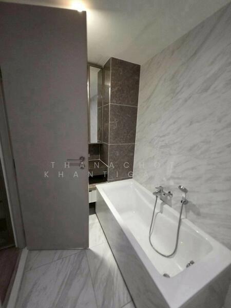 Fynn Asoke, Bangkok, 28 Sukhumvit 10 Alley, Khlong Toei, Khlong Toei, Bangkok, 1 Bedroom, 40 sqm, Condo For Rent, by Thanachot Khantigamongun, 500115031 - DDproperty.com