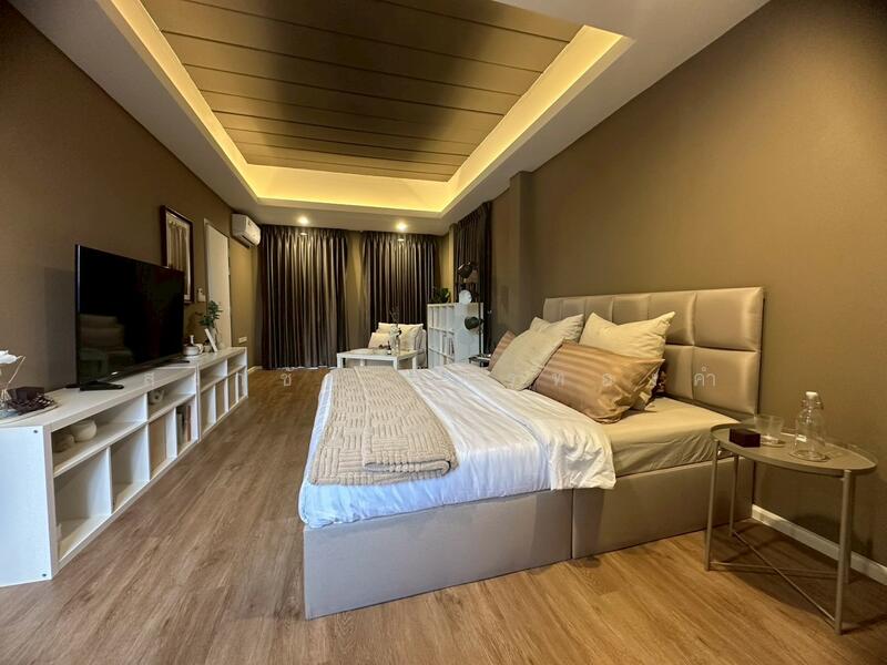 Britloft โชคชัย 4, กรุงเทพ, ถนนโชคชัย 4 แยก 28, ลาดพร้าว, ลาดพร้าว, กรุงเทพ, 227 ตร.ม., ทาวน์เฮ้าส์ ขาย, โดย สง่าชัย ไทรทองคำ, 500115211 - DDproperty.com