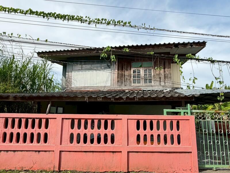 นอกโครงการสุรินทร์, สุรินทร์, จารพัต, ศีขรภูมิ, สุรินทร์, 180 ตร.ม., บ้านเดี่ยว ขาย, โดย คุณแจม, 500115350 - DDproperty.com