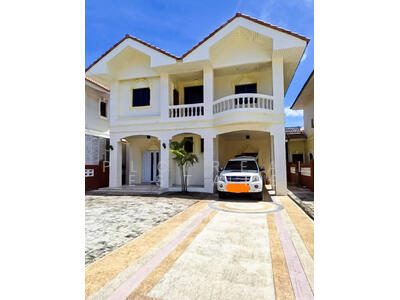 ขาย - บ้านเดี่ยวขนาดใหญ่ 3 ห้องนอน ให้เช่าในพัทยาใต้, ชลบุรี