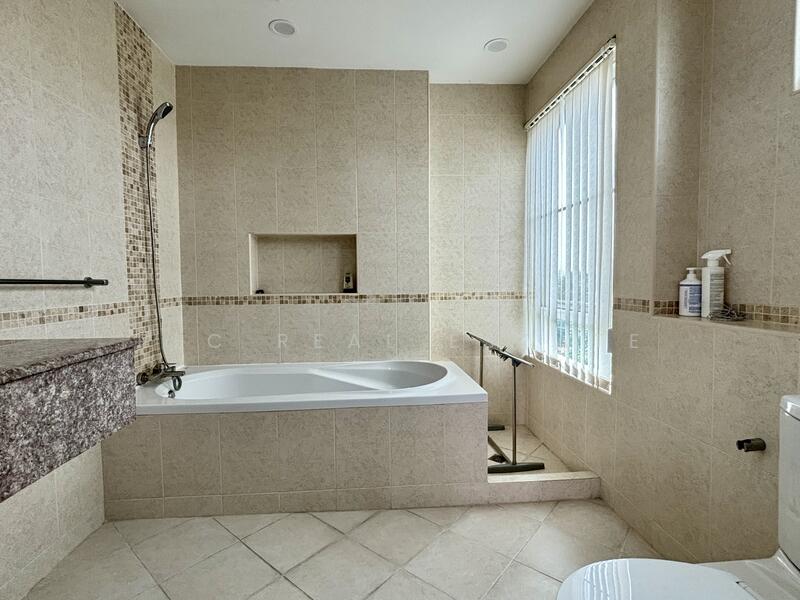 ขาย - ลีลาพาราไดซ์ คอนโดมีเนียม จอมเทียน, ชลบุรี