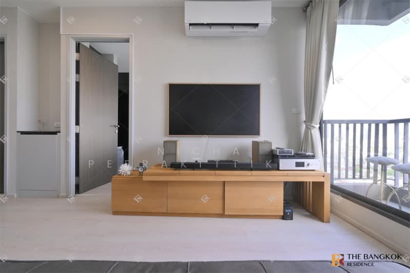 Rhythm Sukhumvit 44/1, Bangkok, Sukhumvit Road, Phra Kanong, Khlong Toei, Bangkok, 2 Bedrooms, 52 sqm, Condo For Rent, by Nicha Peerakittikul, 500115619 - DDproperty.com