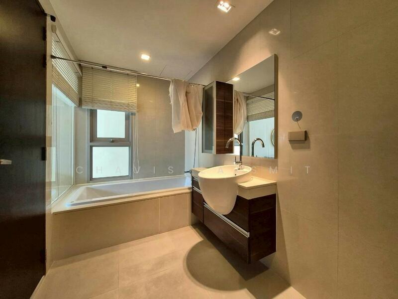 Sky Walk Residences, Bangkok, 1599 Sukhumvit Road, Phra Kanong Nua, Watthana, Bangkok, 2 Bedrooms, 60 sqm, Condo For Rent, by Chavis Laismit, 500115644 - DDproperty.com