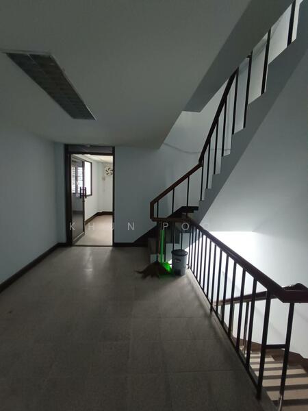 ให้เช่า - ให้เช่า อาคารพาณิชย์ 6 ชั้น ปรับปรุงใหม่ ใกล้สถานีสำโรง (SPSSR29, สมุทรปราการ