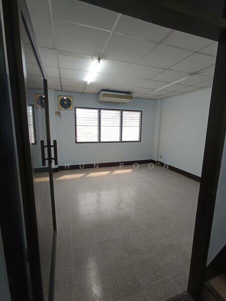 ให้เช่า - ให้เช่า อาคารพาณิชย์ 6 ชั้น ปรับปรุงใหม่ ใกล้สถานีสำโรง (SPSSR29, สมุทรปราการ