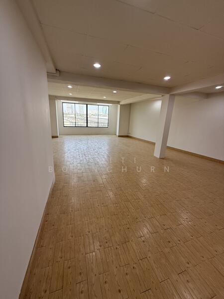 ให้เช่า - บ้าน/สำนักงาน บางนา ถนนลาซาล, กรุงเทพ