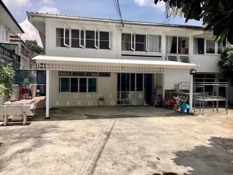 บ้าน 4-ห้องนอน, กรุงเทพ, ลาดพร้าว, ลาดพร้าว, กรุงเทพ, 235 ตร.ม., บ้านเดี่ยว ขาย, โดย Chotika Rakrungrueang, 500116053 - DDproperty.com