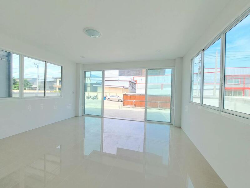 For sale and rent: factory in Samutsakhon. Factory license (Form 4) usable area: 560-800 sq.m., Samut Sakhon, เศรษฐกิจ, Ban Ko, Muang Samut Sakhon, Samut Sakhon, , 560 sqm, Warehouse/Factory For Rent, by Sureepatch Praditthaphon, 500116090 - DDproperty.com