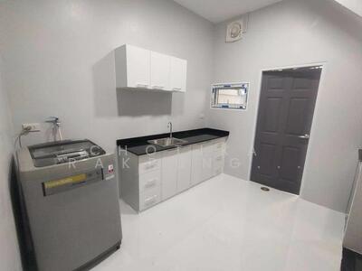 ขาย - Cozy @ Satreewittaya 2 Soi 10 : โคซี่ @ สตรีวิทยา 2 ซอย 10, กรุงเทพ