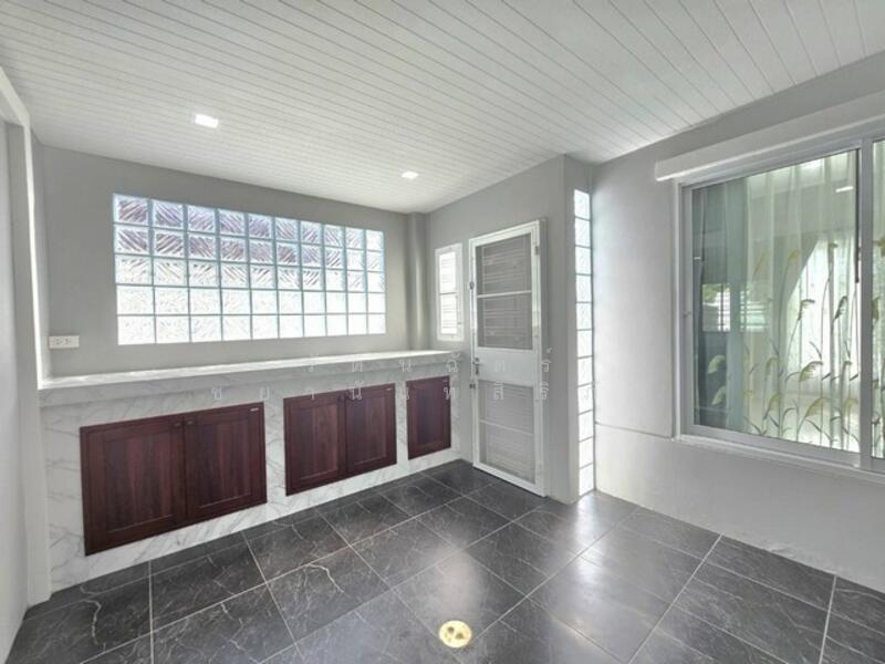 Perfect Place Ratchapruk, Nonthaburi, Ratchapruek Road, Bang Rak Noi, Muang Nonthaburi, Nonthaburi, 3 Bedrooms, 215 sqm, Single Detached House For Sale, by รัตนฉัตร์ ชยานันท์สิริภัค, 500116161 - DDproperty.com