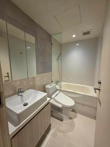 Runesu Thonglor 5, Bangkok, 82 Padi Madi Alley, Khlong Tan Nua, Watthana, Bangkok, 1 Bedroom, 36 sqm, Condo For Rent, by Chotika Rakrungrueang, 500116257 - DDproperty.com