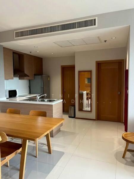 The Emporio Place, Bangkok, 93 Soi Sukhumvit 24, Sukhumvit Road, Khong Tan, Khlong Toei, Bangkok, 1 Bedroom, 65 sqm, Condo For Rent, by Kitnipat Boonyadhammakul, 500116298 - DDproperty.com