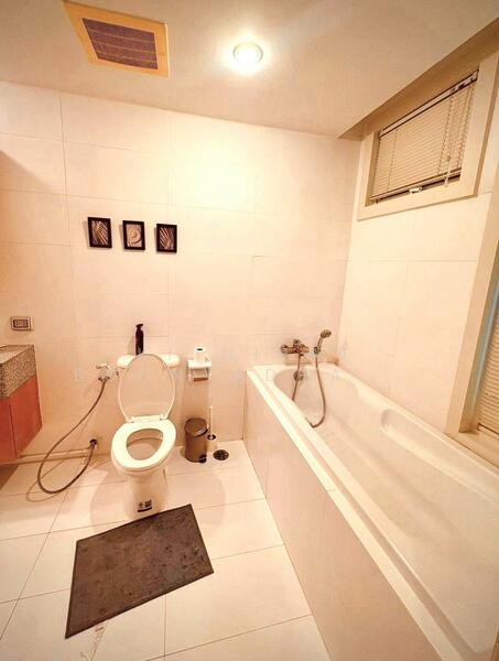 Manhattan Chidlom, Bangkok, 1032 Phetchaburi 32 Alley, Makkasan, Ratchathewi, Bangkok, 1 Bedroom, 58 sqm, Condo For Sale, by Kitnipat Boonyadhammakul, 500116398 - DDproperty.com