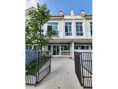 ขาย - ทาวน์เฮาท์ 2-ห้องนอน, กรุงเทพ