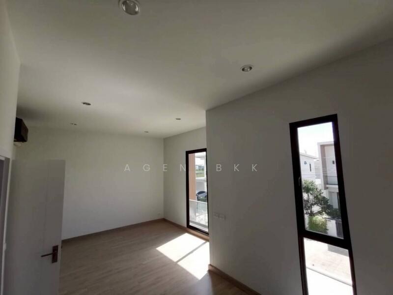 For Sale - Como Bianca Bangna, Samut Prakan