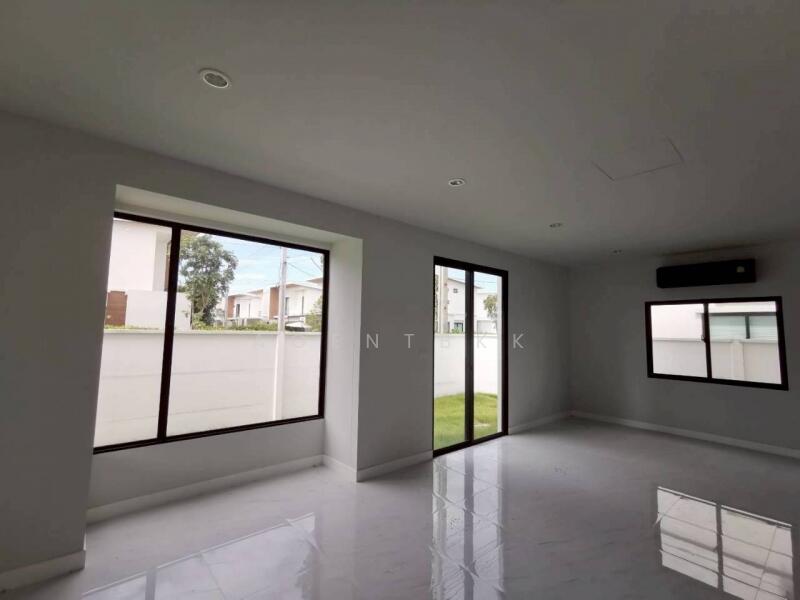 For Sale - Como Bianca Bangna, Samut Prakan