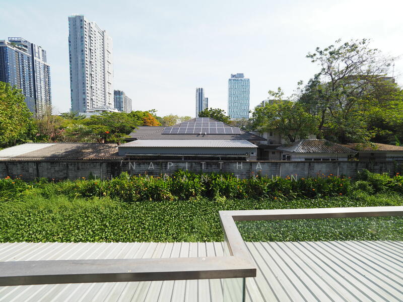 For Rent - Mixed Used Building on Sukhumvit 50, 500m from BTS Onnut, Bangkok