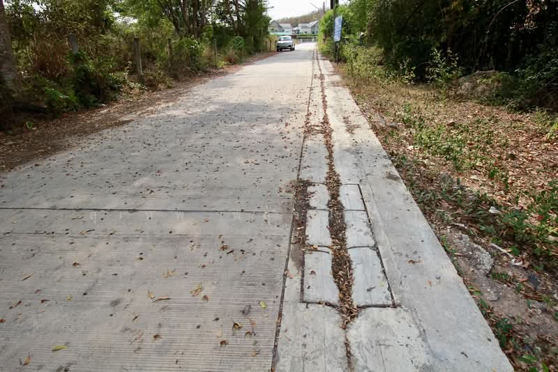 Land for sale at 7,000 THB per sq.wah, total area 355 sq.wah.,Located just 700 meters from Mab Kha, Rayong, Mapkha, Nikhom Pattana, Rayong, , 1,420 sqm, Land For Sale, by สุเทพ พสุวณิชย์กุล, 500116602 - DDproperty.com
