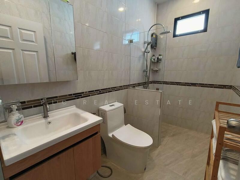 Corner Detached House for Sale Mabprachan Area East Pattaya, Chon Buri (Pattaya), Bang Lamung, Bang Lamung (Pattaya), Chon Buri (Pattaya), 3 Bedrooms, 272 sqm, Single Detached House For Sale, by PLC Real Estate, 500116608 - DDproperty.com