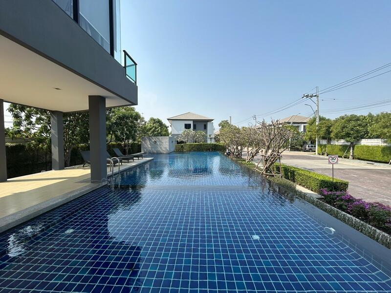 For Sale - Centro Ramindra-Chatuchot, Bangkok