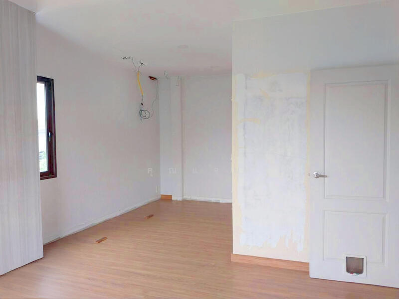 ขาย - Centro Ramindra-Chatuchot : เซนโทร รามอินทรา-จตุโชติ, กรุงเทพ