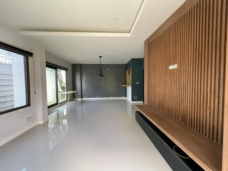 For Sale - Centro Ramindra-Chatuchot, Bangkok